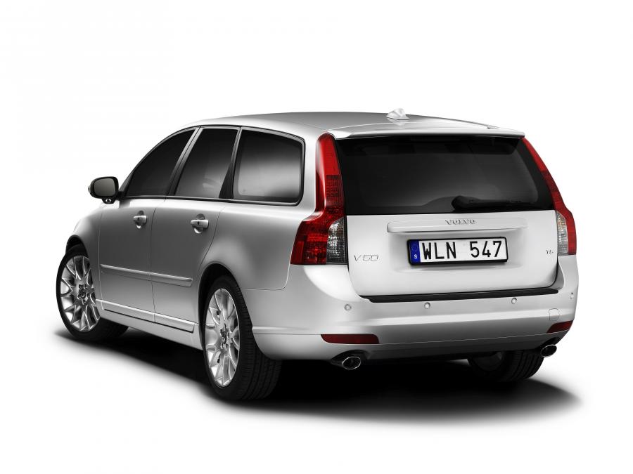  Volvo V50 T5 2007 года  (фото 26 из 47)